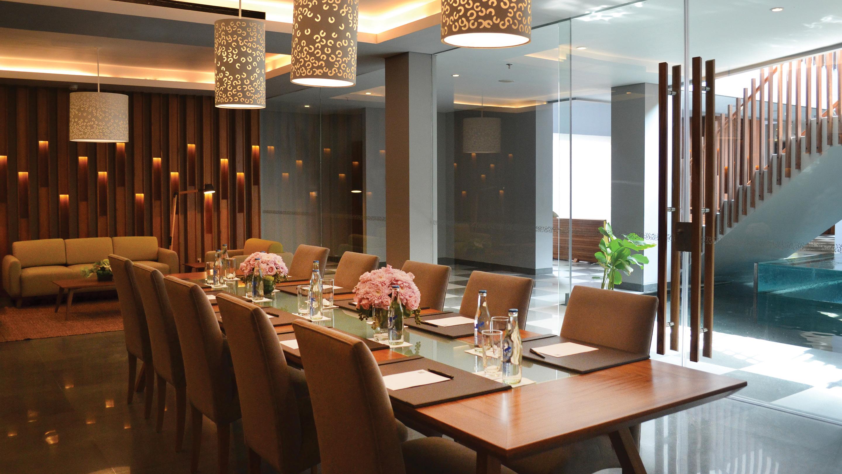 Maya Sanur Resort & Spa Exterior foto Meeting room at the Four Seasons Hotel, Kuala Lumpur