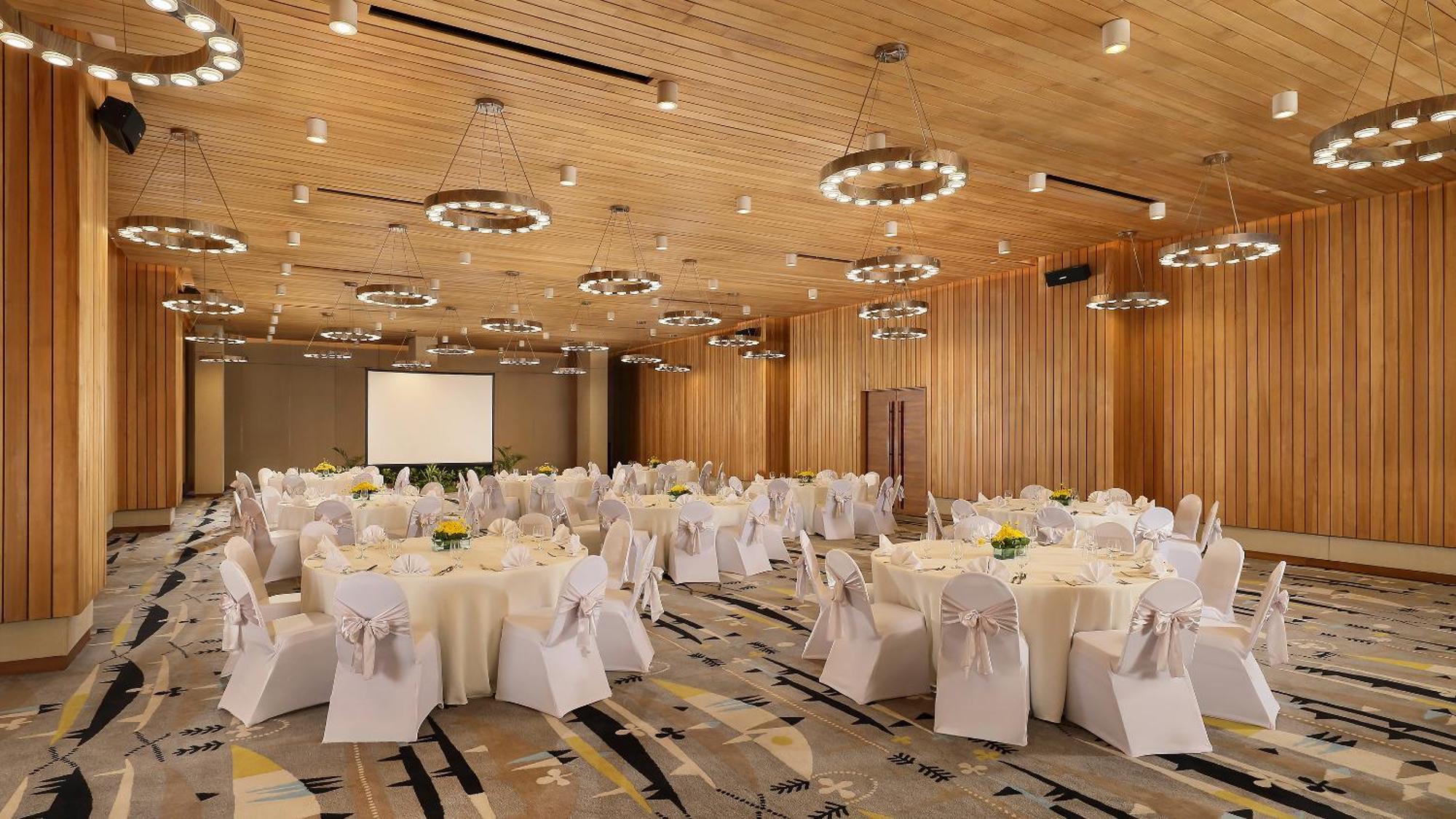 Maya Sanur Resort & Spa Exterior foto The Grand Ballroom